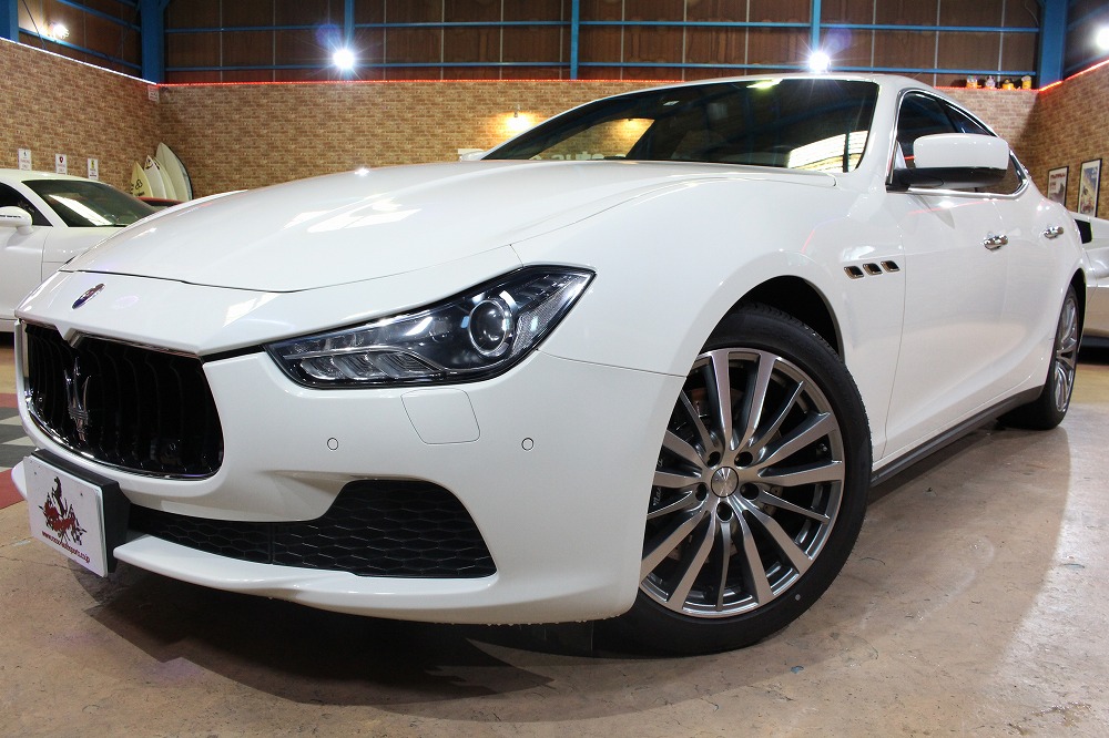 マセラティ ギブリ S　正規ディーラー車　ガラスサンルーフ　タイヤ新品交換済　SOLD OUT