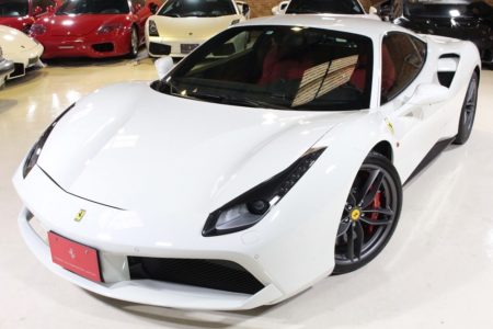 フェラーリ 488GTB F1 DCT　正規ディーラー車　カーボンLEDハンドル　カーボンエンジンカバー　SOLD OUT
