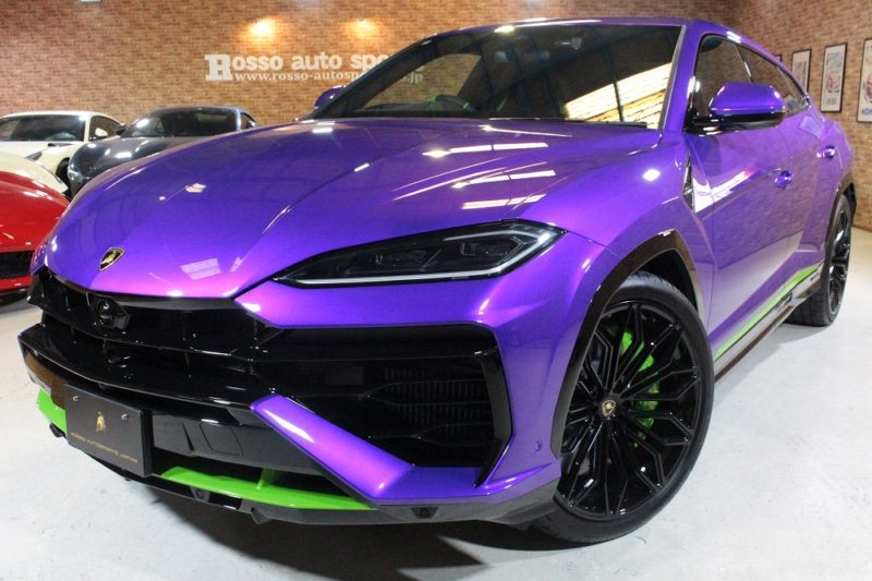 ランボルギーニ ウルス SE 4WD アドペルソナム　外装ヴィオラ・パシファエ 　インテリアカーボンパッケージ 　￥ASK