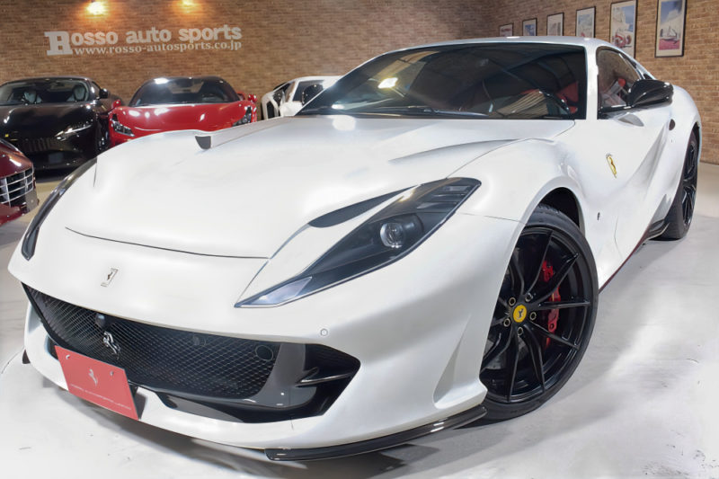 フェラーリ 812スーパーファスト｜カーボンインテリア｜オプションシート｜ブリリアントマフラー　￥ASK