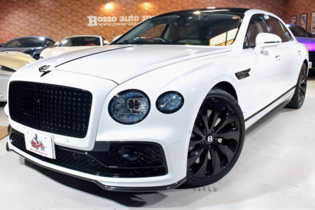 ベントレー フライングスパー  V8アズール 4WD　パノラマサンルーフ　Bentley Rotating Display　22インチブラックホイール　　￥2498万