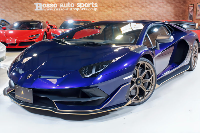 ランボルギーニ アヴェンタドール SVJ 4WD　特注色ヴィオラ・アレテイア　カーボン外装 　Sensonum 　リフティング　￥7450万