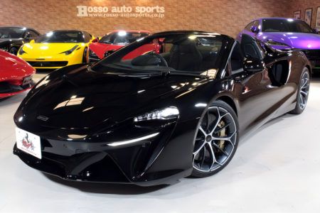 マクラーレン アルトゥーラ スパイダー｜走行50km｜700PSハイブリッド｜RHT｜カーボンモノコック｜カーボンセラミック　￥3480万
