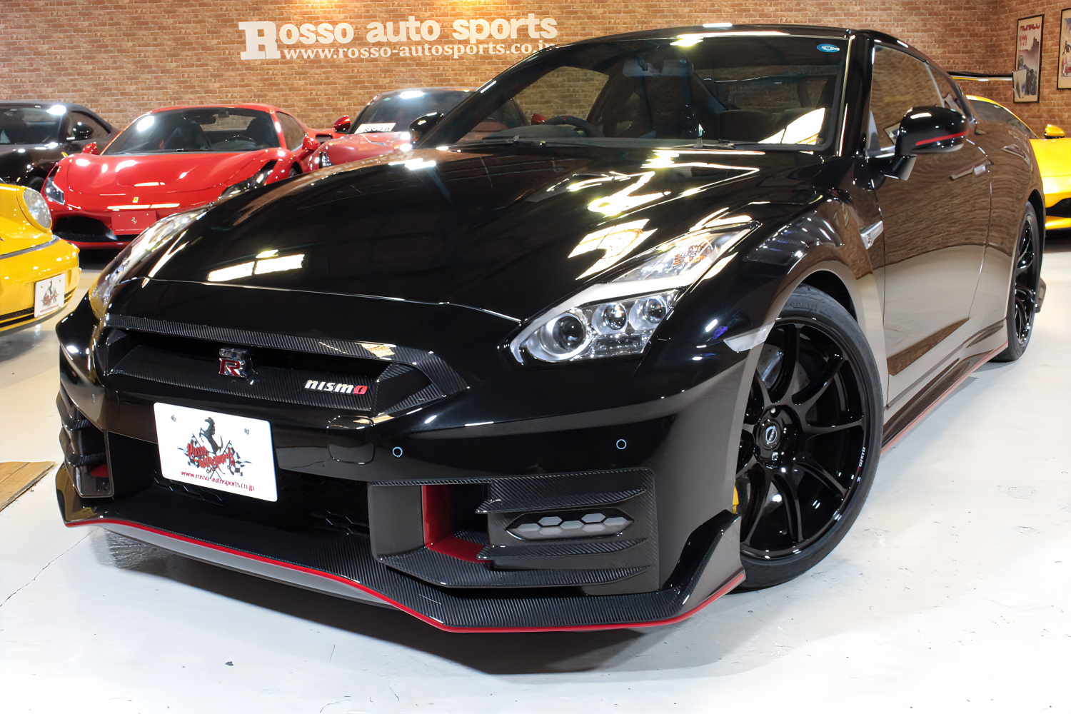 日産 GT-R 3.8NISMO 4WD |カーボンルーフ|Bremboカーボンセラミック|RECAROカーボン|RAYS鍛造20in|600PS ¥ASK