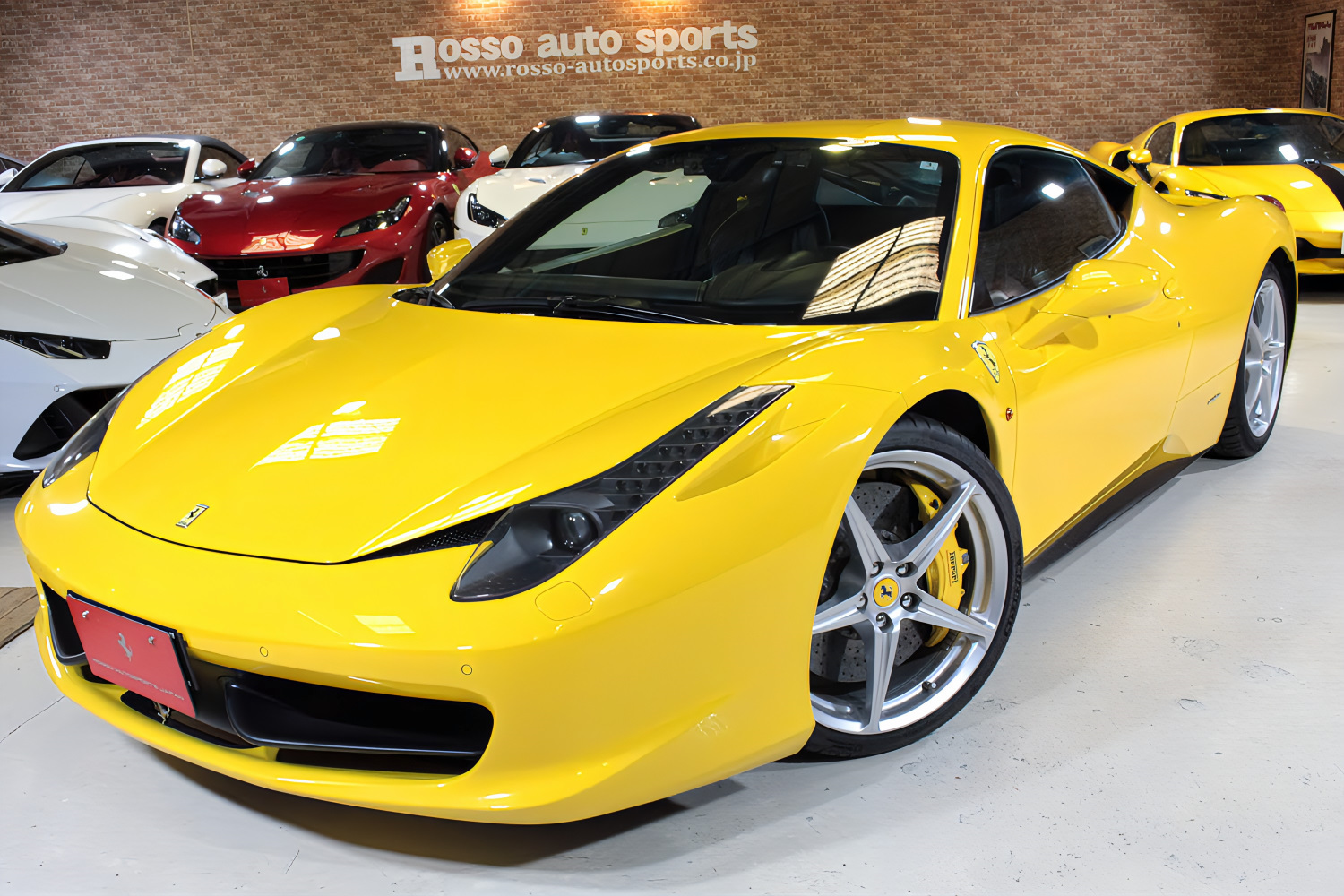 フェラーリ 458イタリア F1 DCT 左H │ジアッロモデナ│カーボンLED